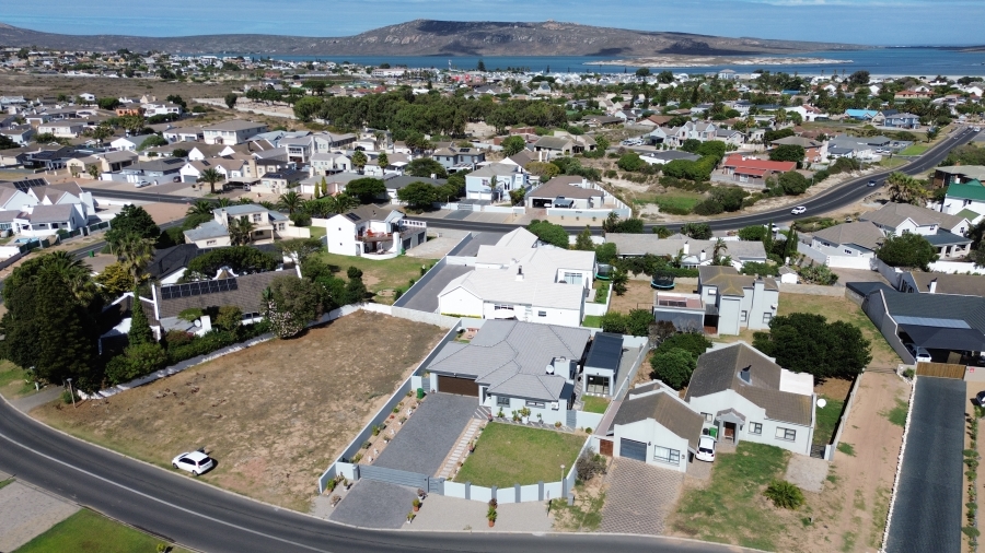 4 Bedroom Property for Sale in Country Club Western Cape